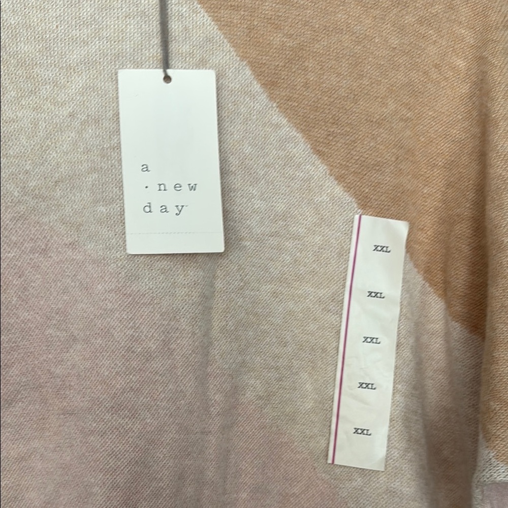 Colorblock Sweater - Picture 2 of 4